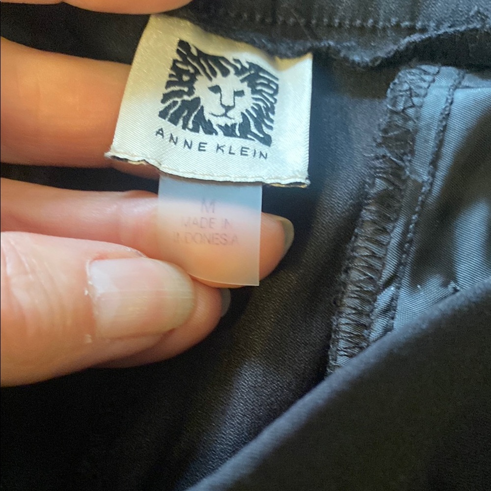 Anne Klein Black Ankle Pants - Picture 4 of 4